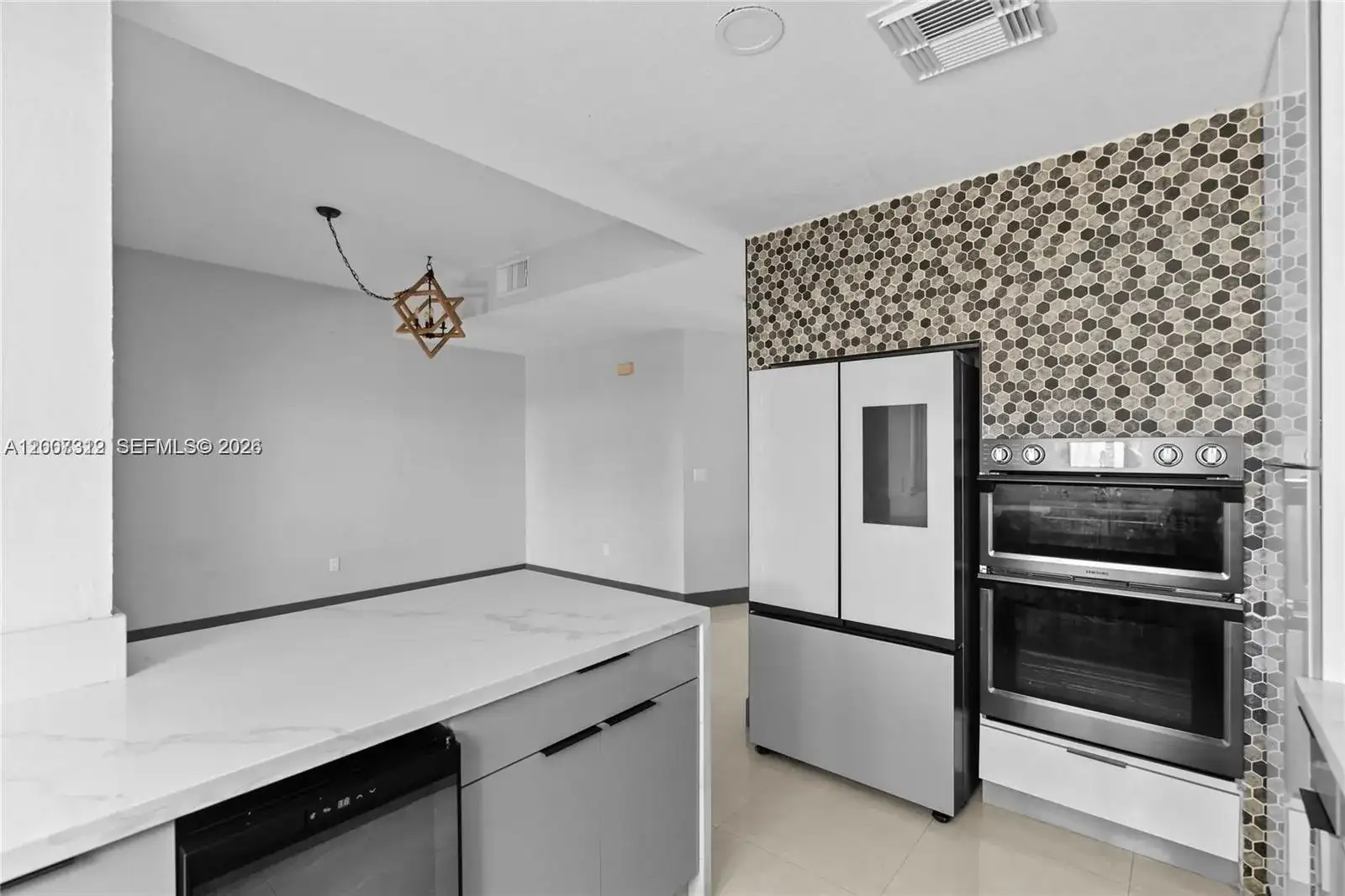 18172 SW 108th Path, Miami FL 33157 photo 2