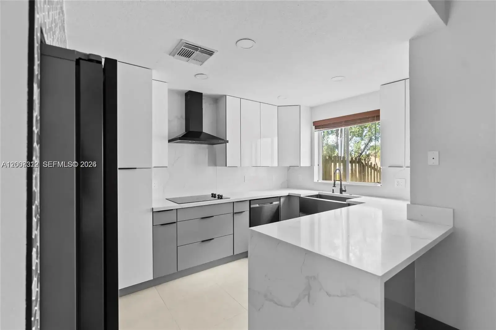 18172 SW 108th Path, Miami FL 33157 photo 4
