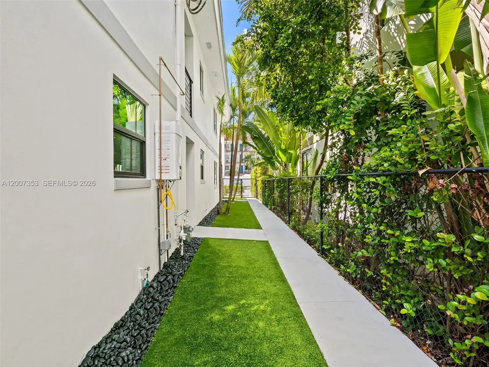 1305 SE 1st St, Fort Lauderdale FL 33301 photo 3