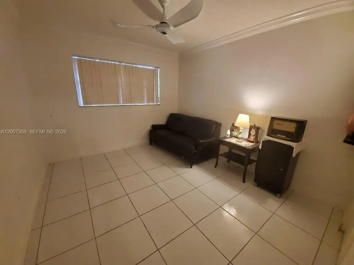 1750 NE 191st St # 1, Miami FL 33179 photo 4