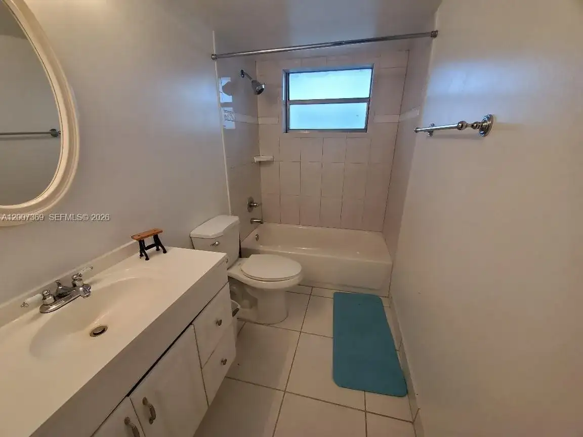 1750 NE 191st St # 1, Miami FL 33179 photo 5