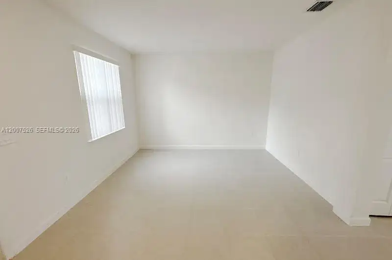 12428 NW 23rd Ct, Miami FL 33167 photo 3