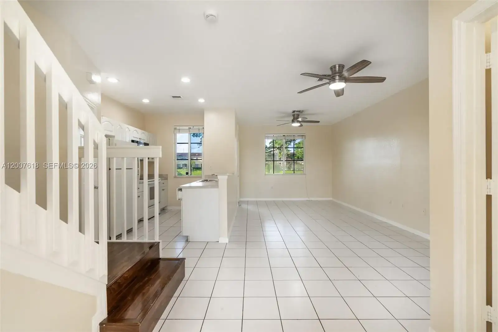 6051 SW 19th Pl, North Lauderdale FL 33068 photo 2