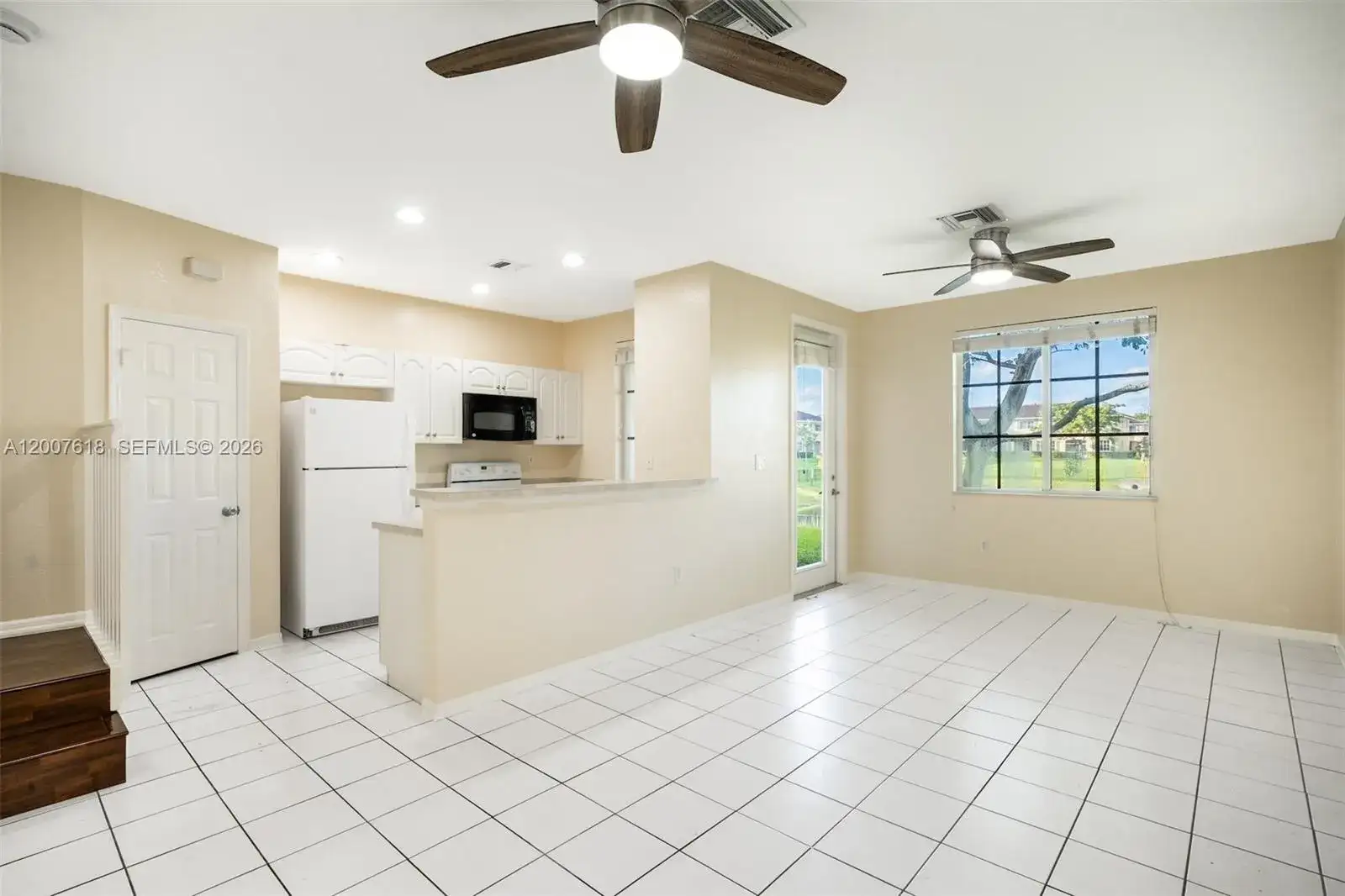 6051 SW 19th Pl, North Lauderdale FL 33068 photo 3