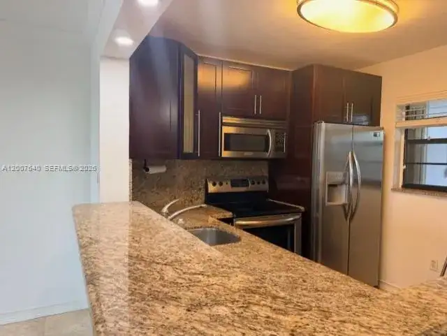 10825 SW 112th Ave # 307, Miami FL 33176 photo 4