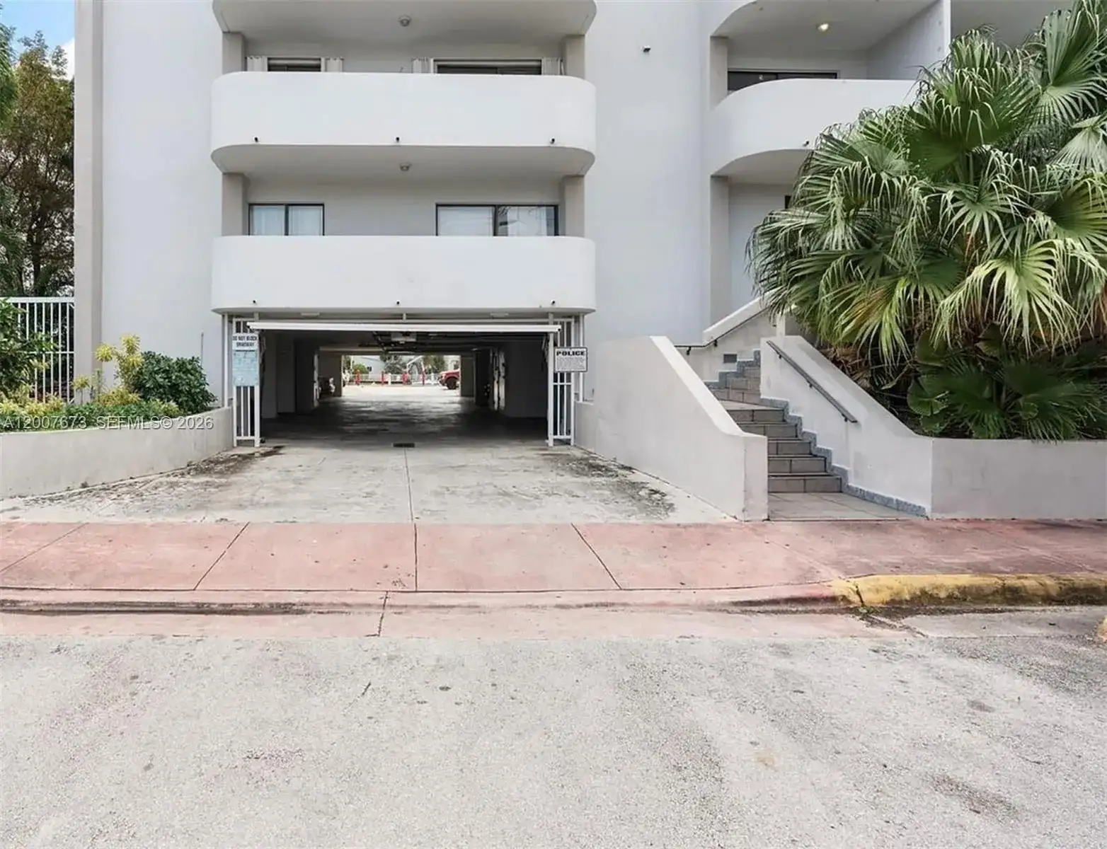 110 S Shore Dr # 5B, Miami Beach FL 33141 photo 2