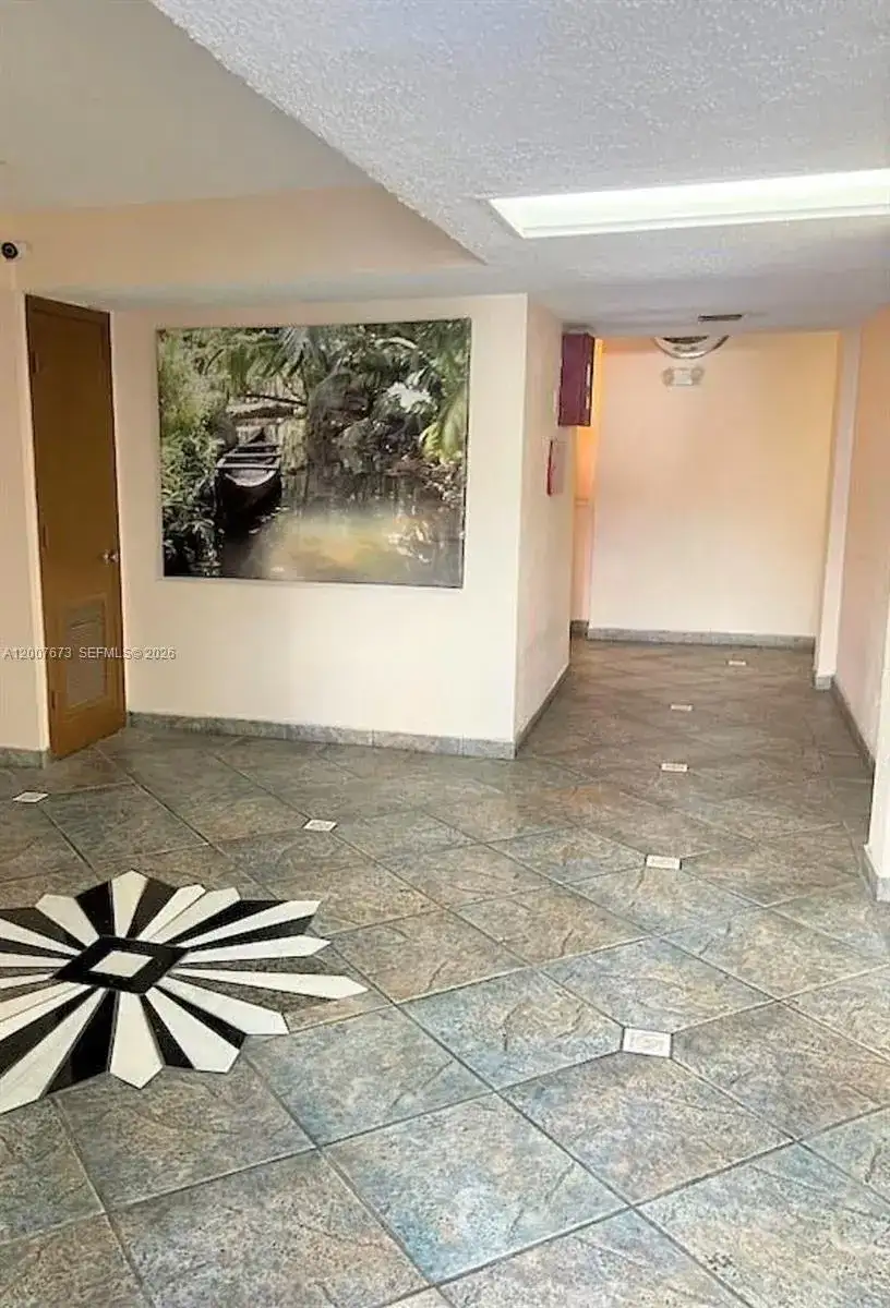 110 S Shore Dr # 5B, Miami Beach FL 33141 photo 4