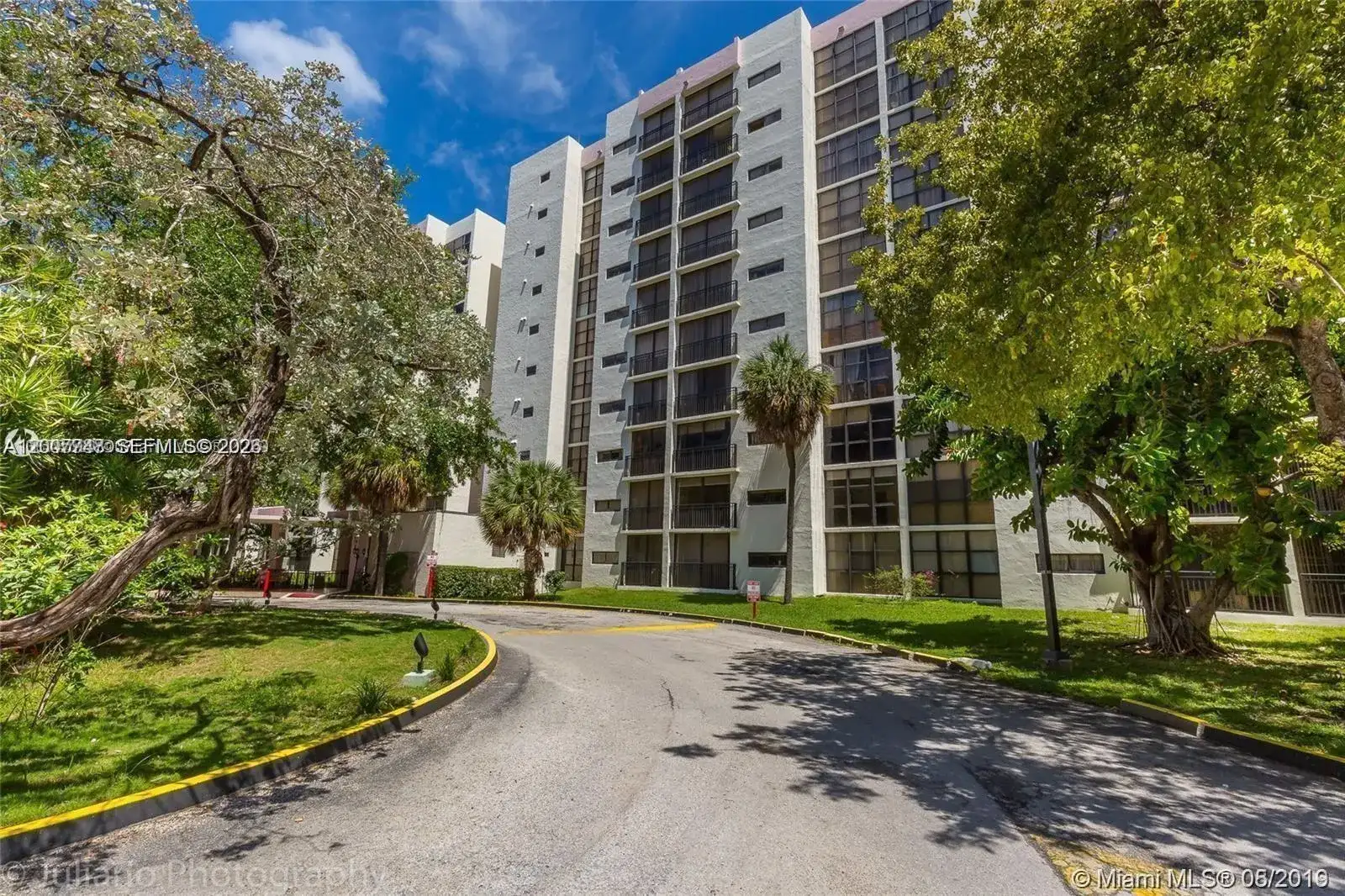 16919 N Bay Rd # 218, Sunny Isles Beach FL 33160 photo 2