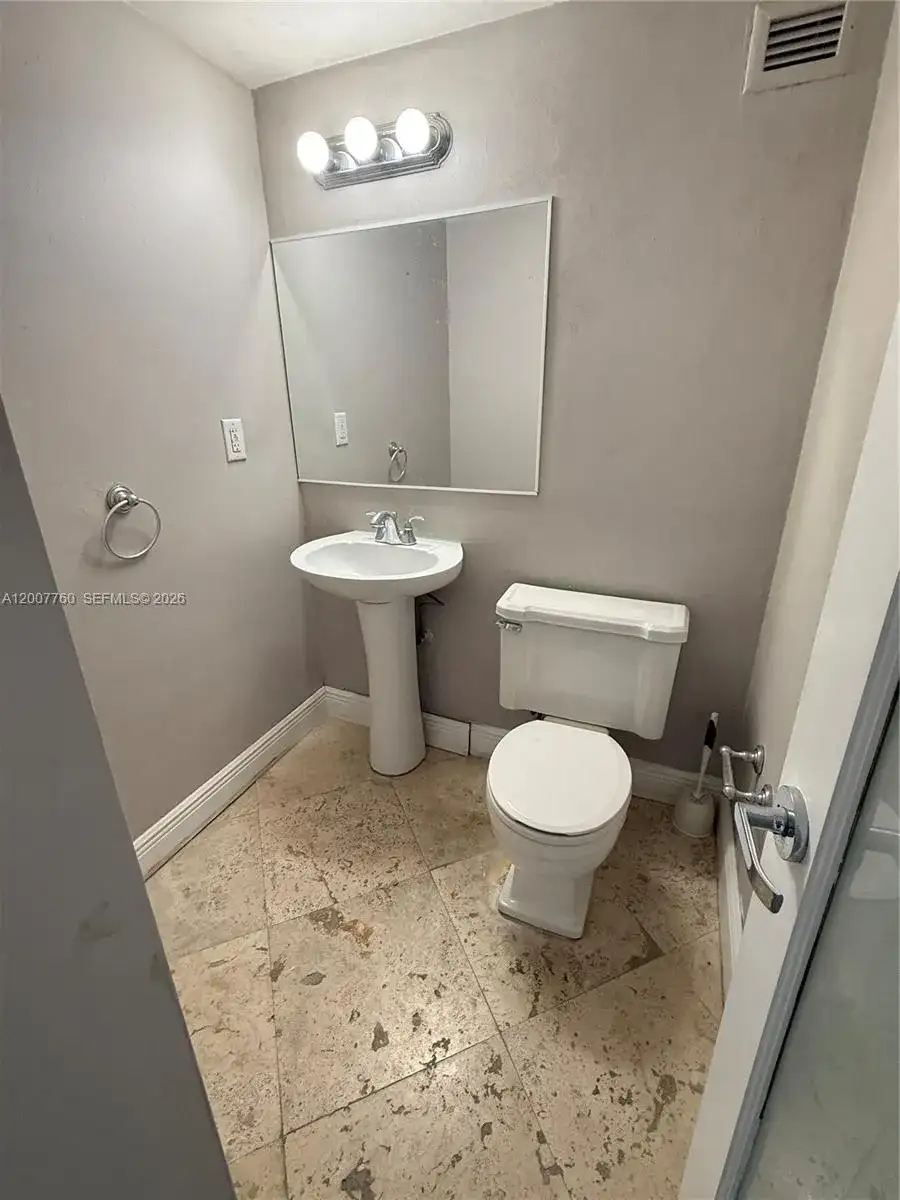 5313 Collins Ave # 1110, Miami Beach FL 33140 photo 5