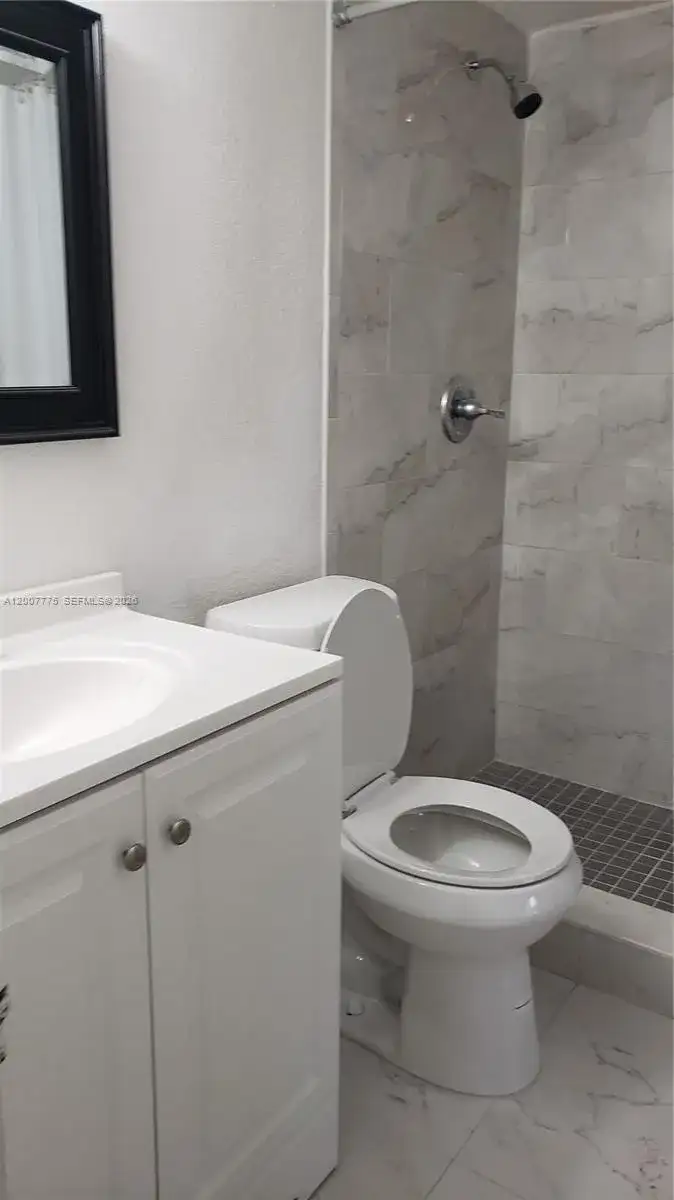 1251 NE 108th St # 215, Miami FL 33161 photo 4