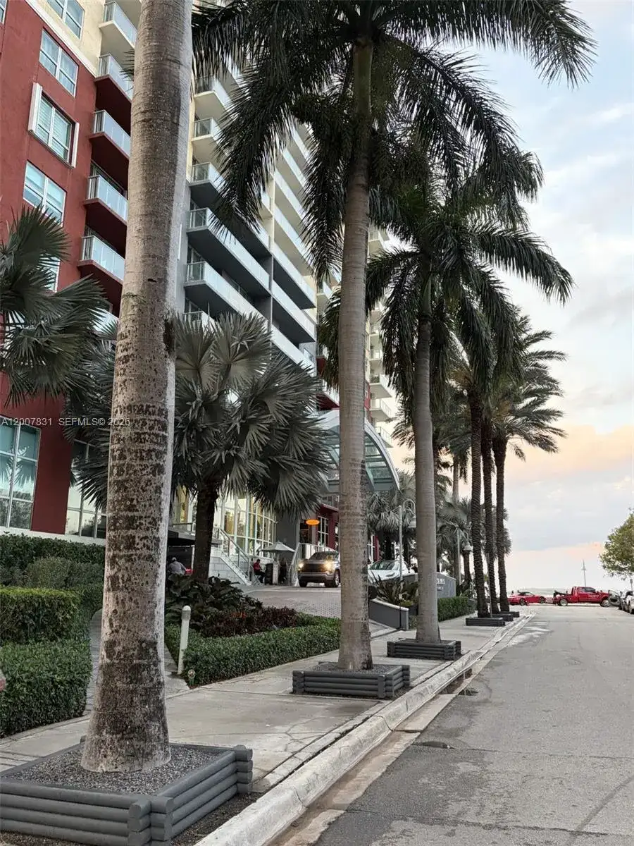 1155 Brickell Bay Dr # 1201, Miami FL 33131 photo 2