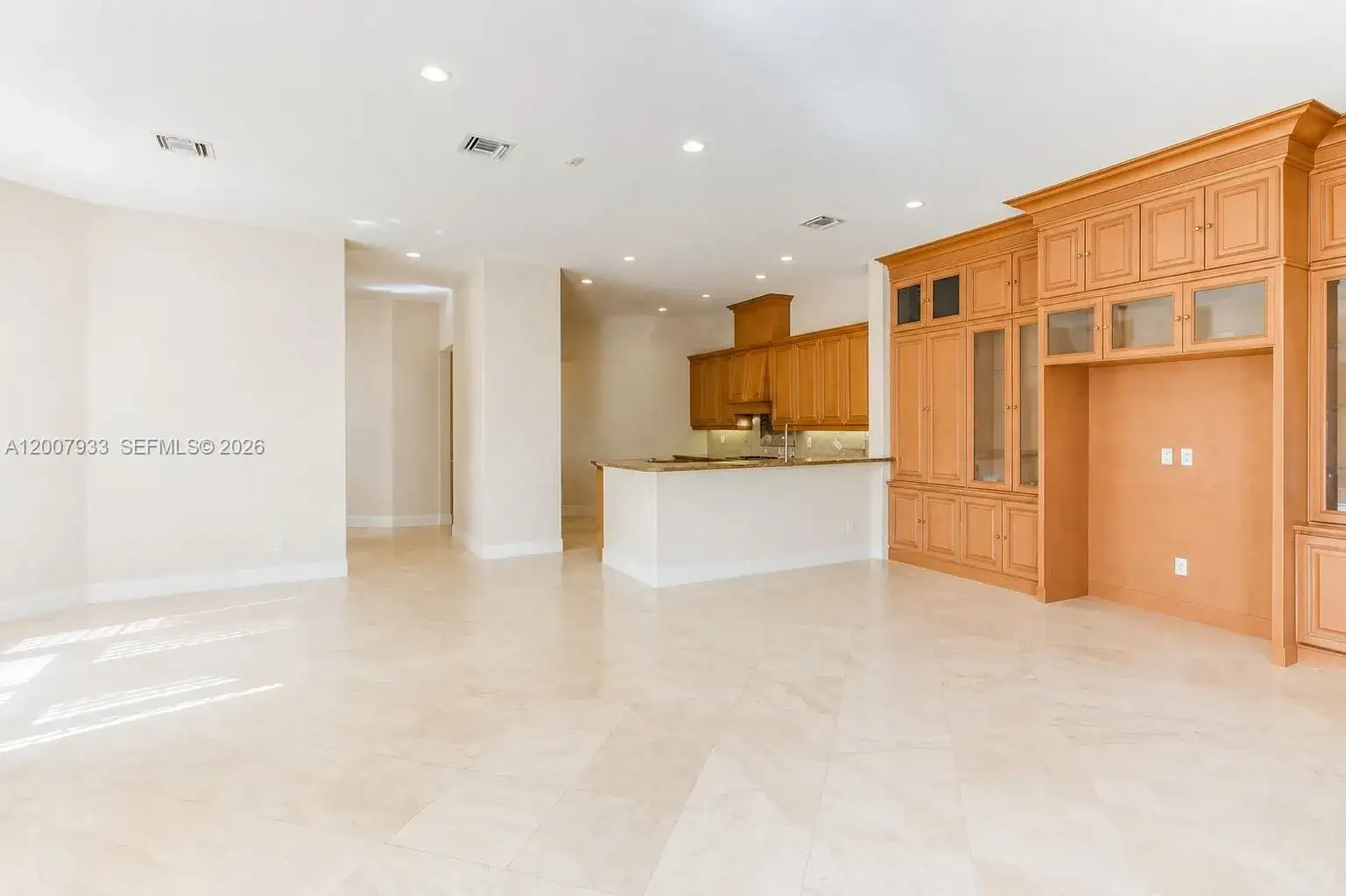 19471 NE 14th Ct, Miami FL 33179 photo 5