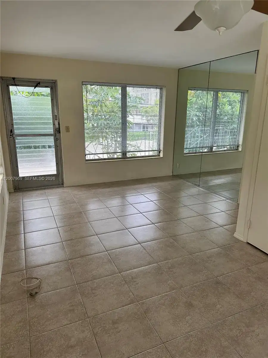 2301 NE 2nd St # 6, Pompano Beach FL 33062 photo 5