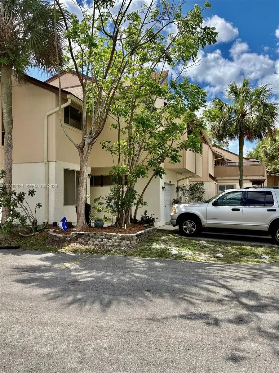 8208 NW 9th Ct # 1, Plantation FL 33324 photo 4
