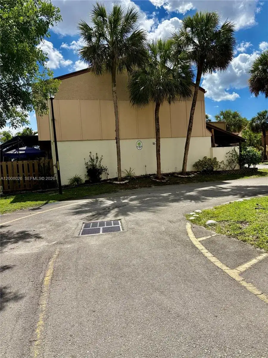 8208 NW 9th Ct # 1, Plantation FL 33324 photo 5
