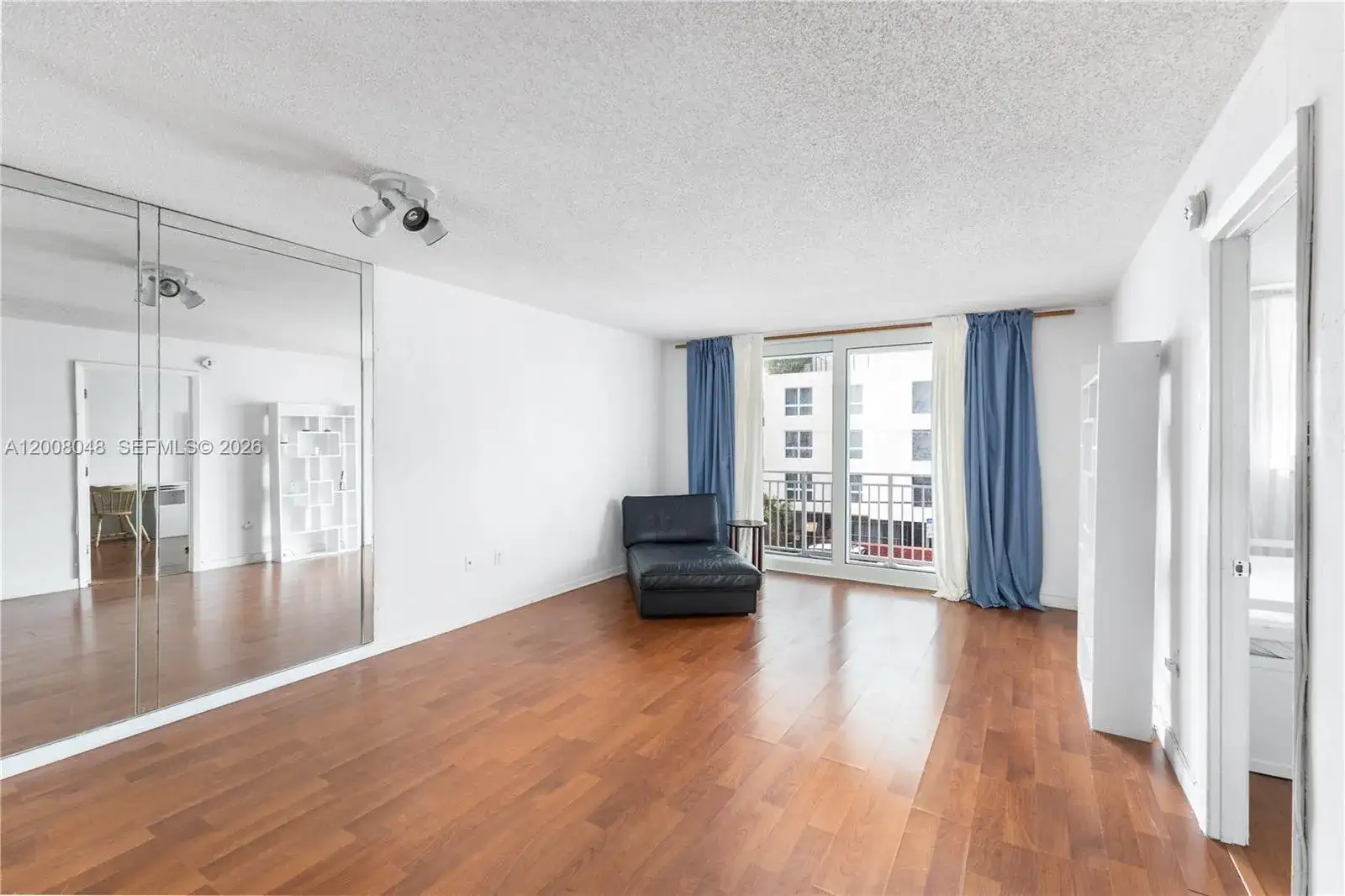 345 Ocean Dr # 304, Miami Beach FL 33139 photo 3