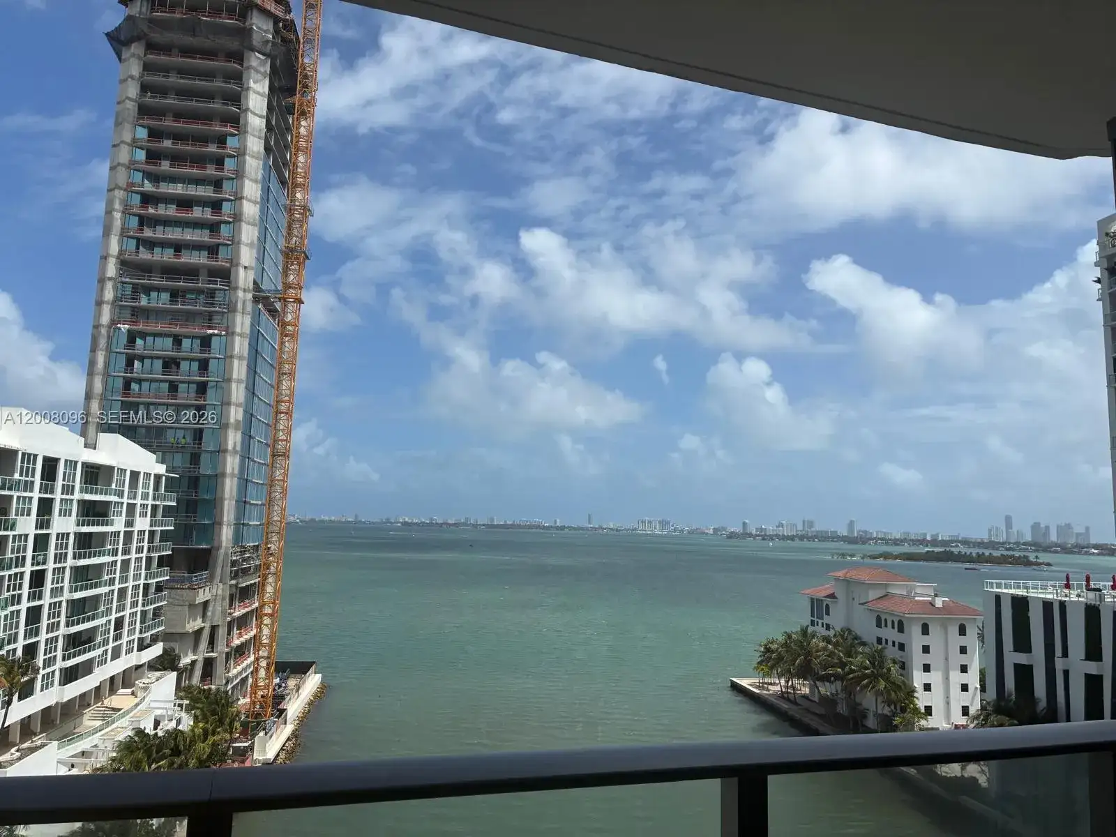 460 NE 28th St # 902, Miami FL 33137 photo 2