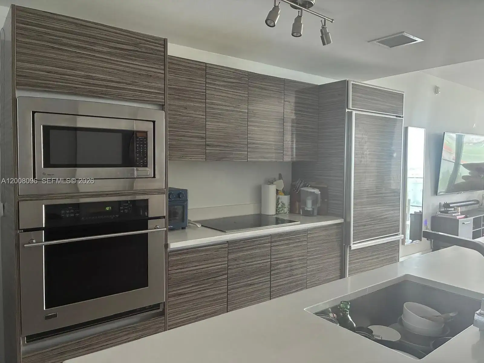 460 NE 28th St # 902, Miami FL 33137 photo 5