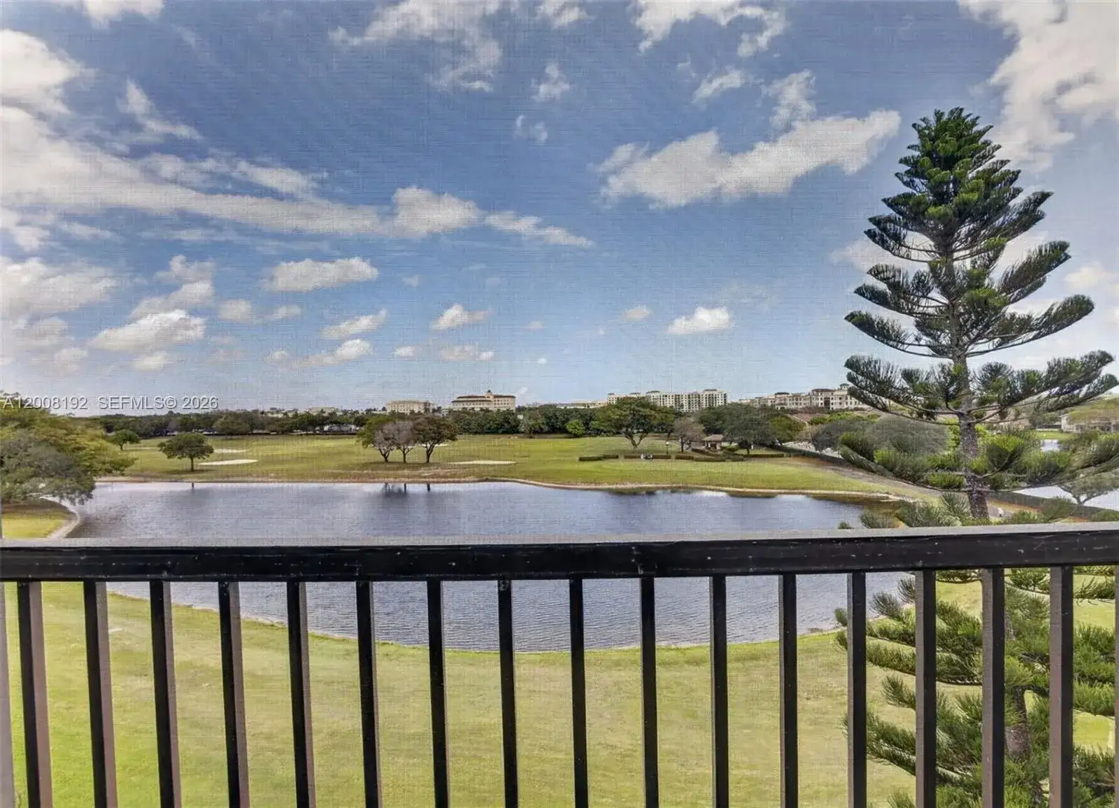 3300 W Rolling Hills Cir # 606, Davie FL 33328 photo 2