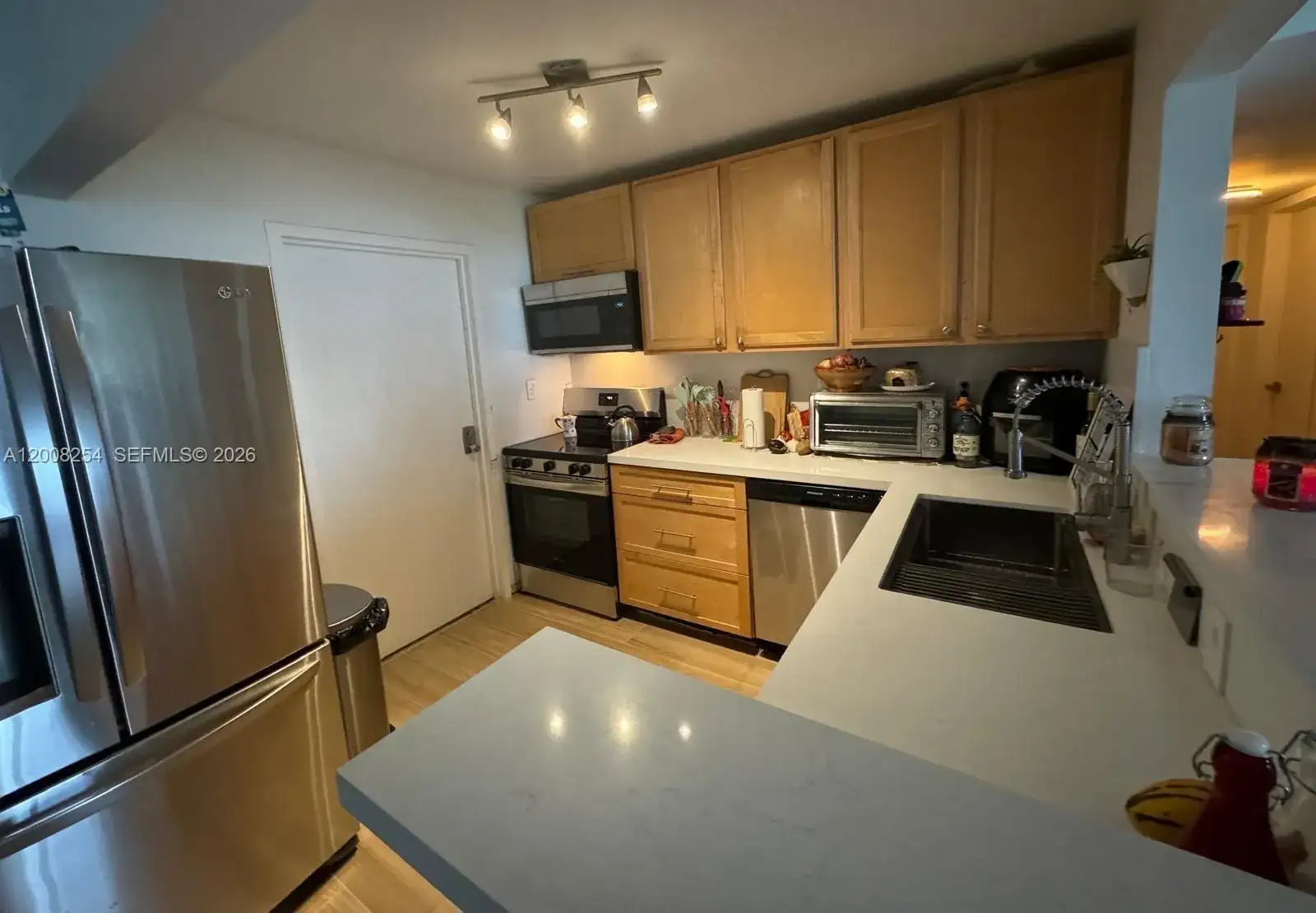 9020 NE 8th Ave # 1D, Miami Shores FL 33138 photo 2
