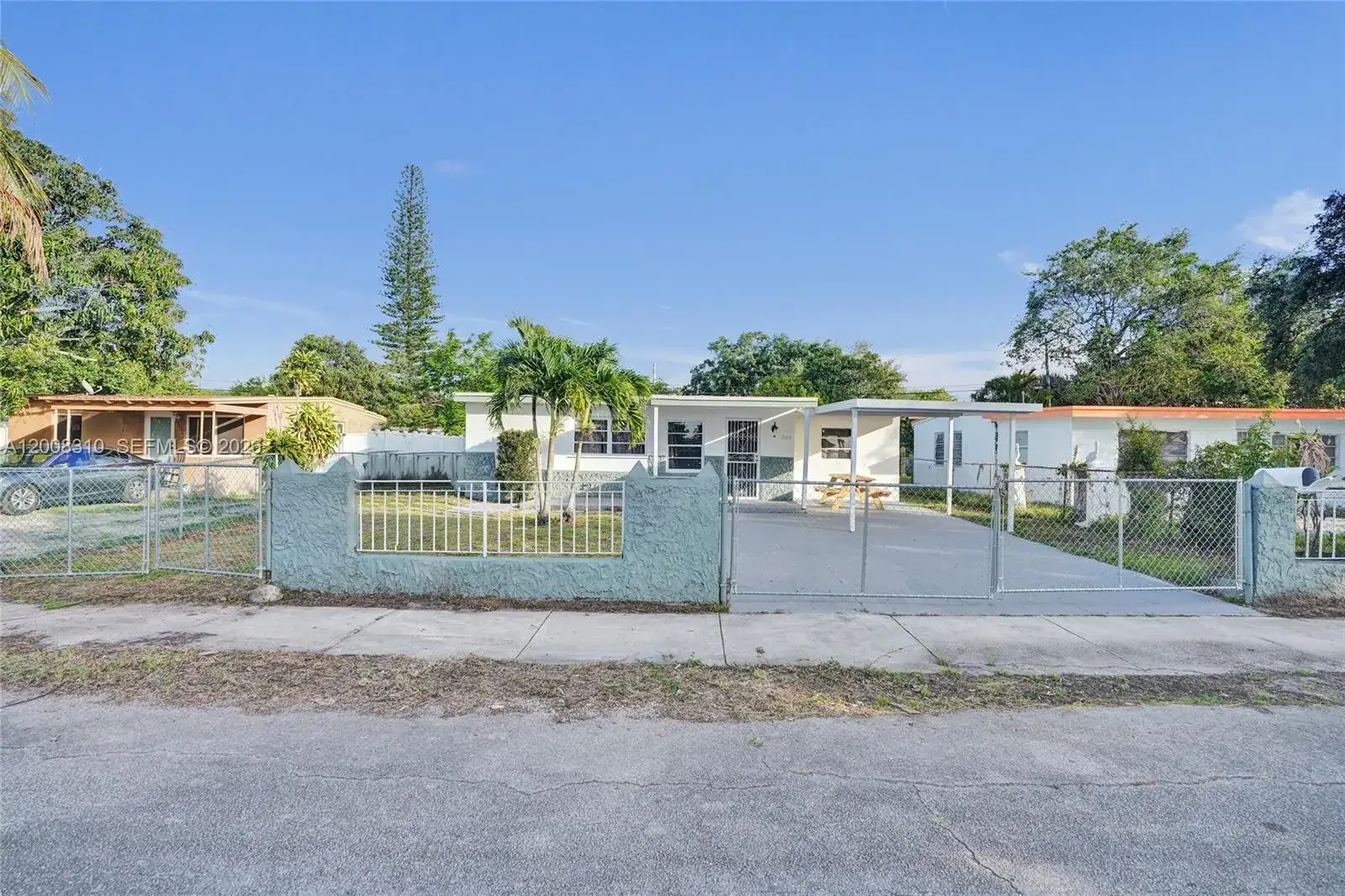 2100 Service Rd, Opa-Locka FL 33054 photo 2