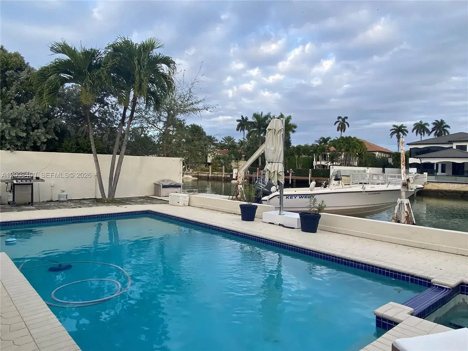 3485 N Meridian Ave, Miami Beach FL 33140 photo 2