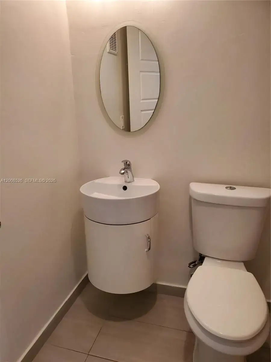 1230 NE 139th St # 409, North Miami FL 33161 photo 4