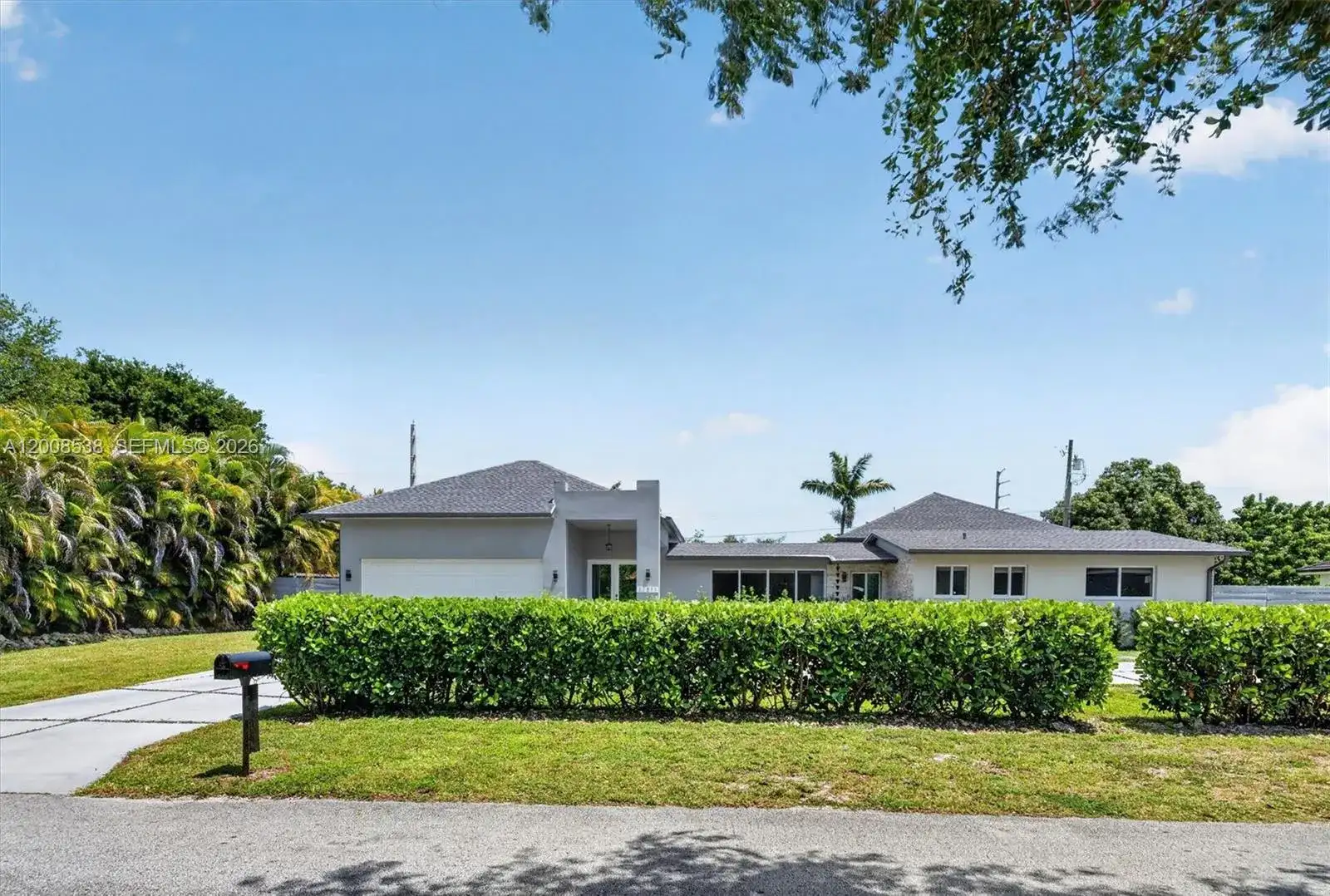 11811 SW 82nd Rd, Miami FL 33156 photo 2