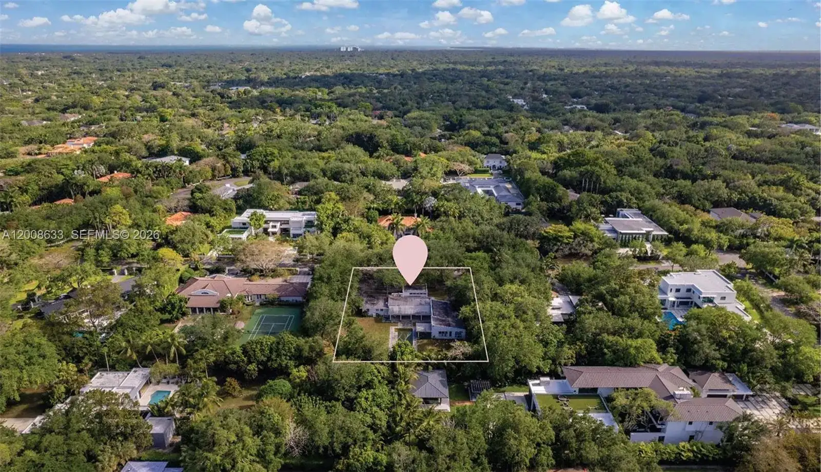 6285 SW 98th St, Pinecrest FL 33156 photo 2
