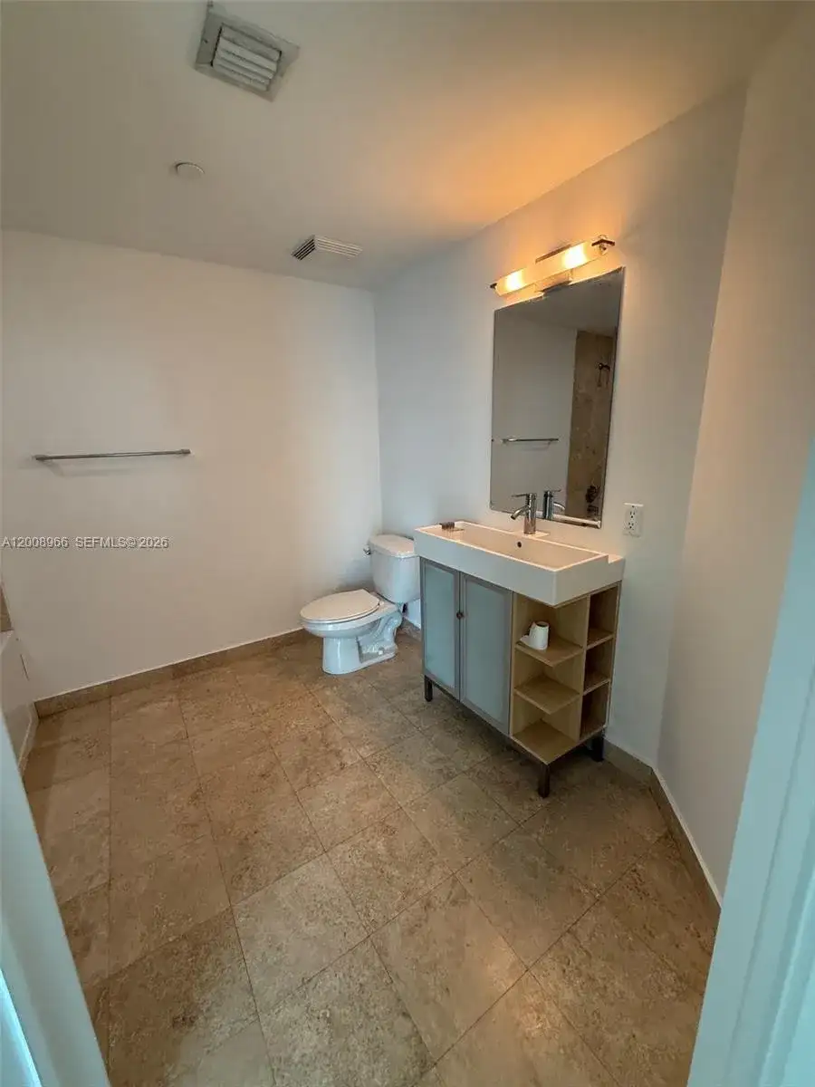 350 S Miami Ave # 2603, Miami FL 33130 photo 4