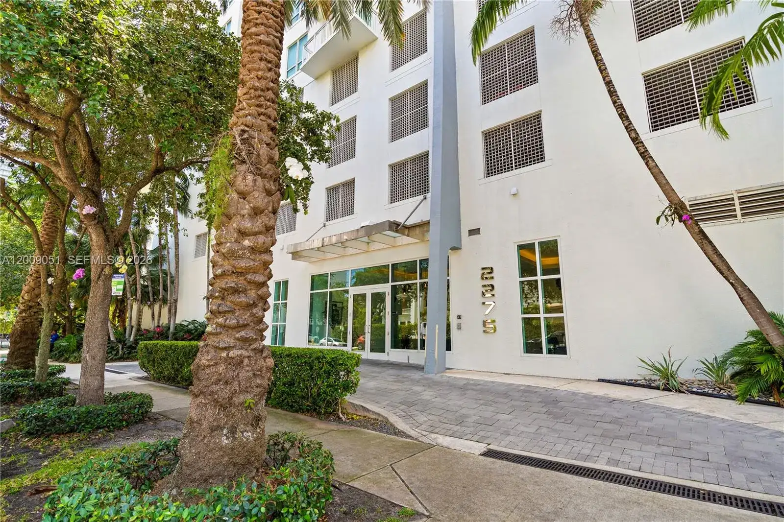 2275 Biscayne Blvd # 802, Miami FL 33137 photo 2
