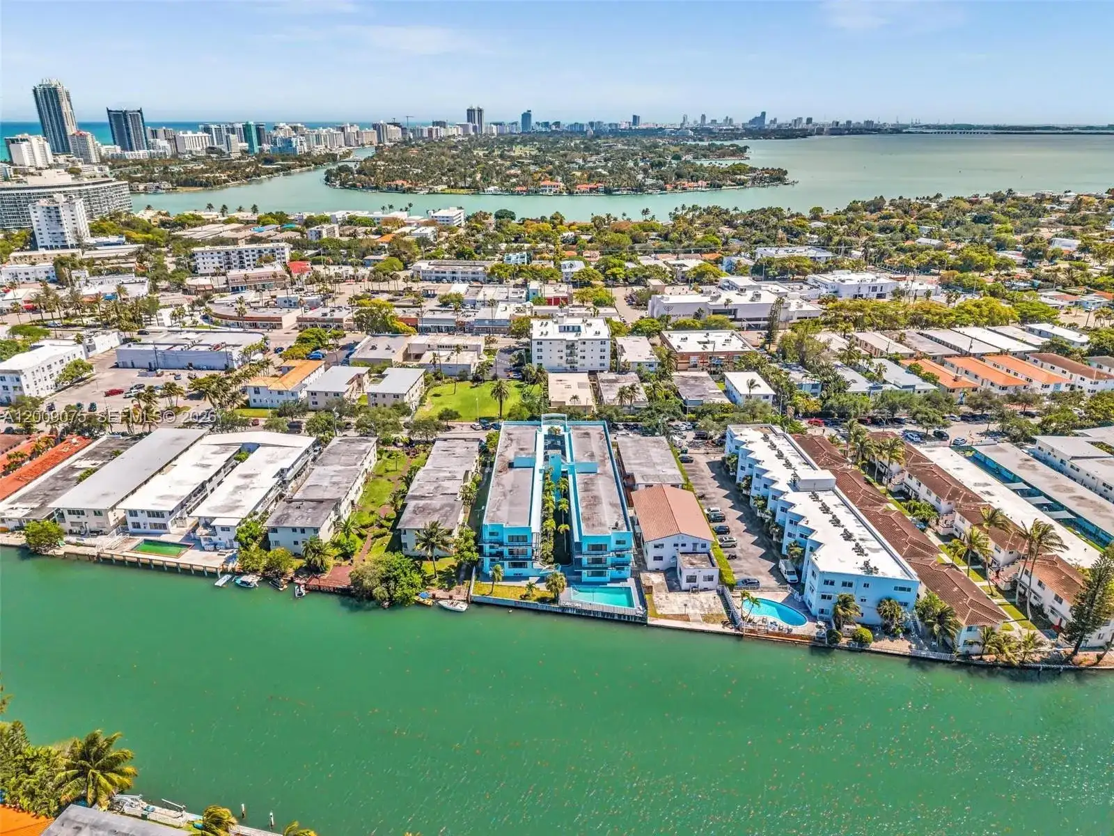 1165 Marseille Dr # 4, Miami Beach FL 33141 photo 3