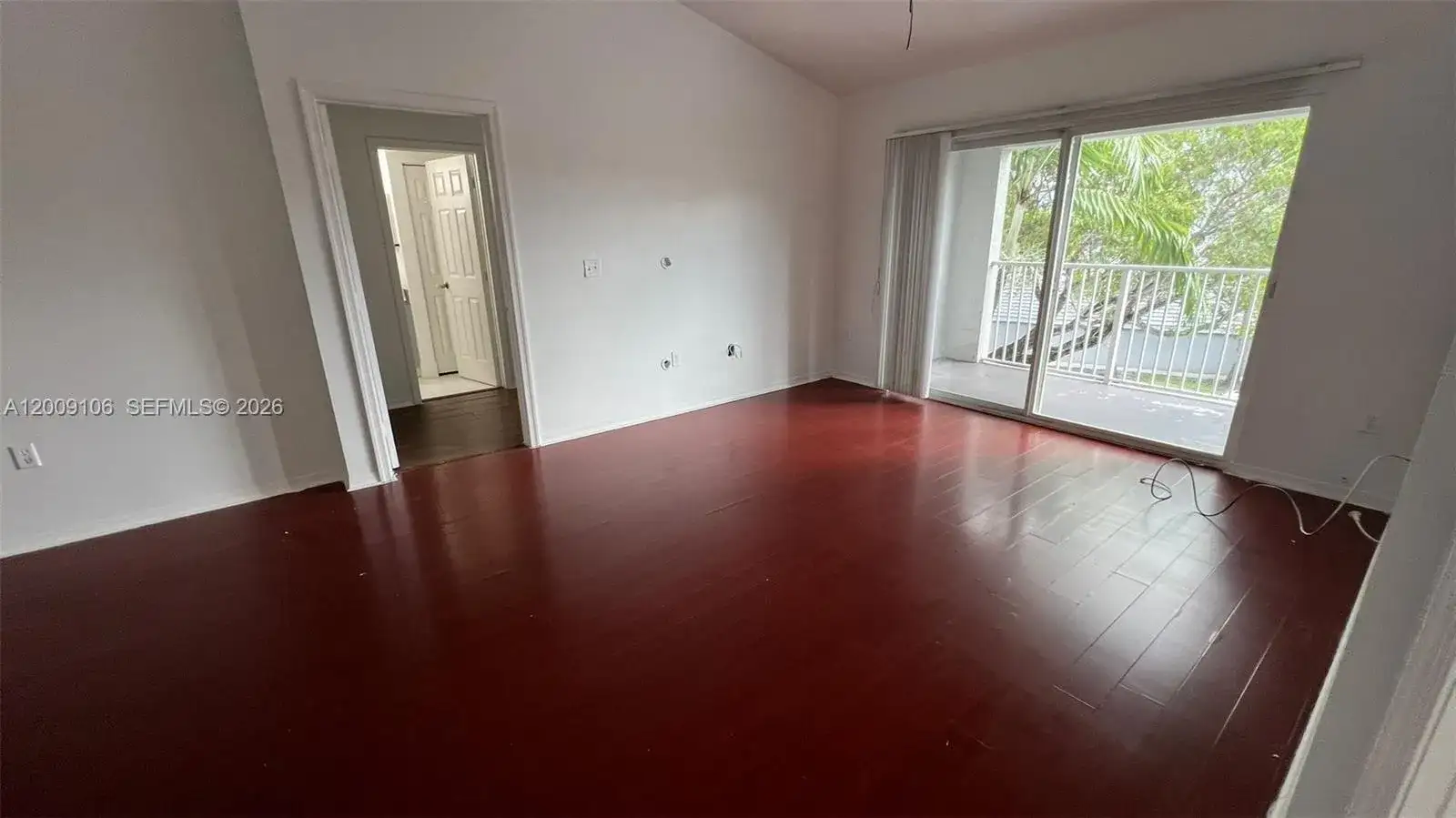711 SW 111th Way # 301, Pembroke Pines FL 33025 photo 5