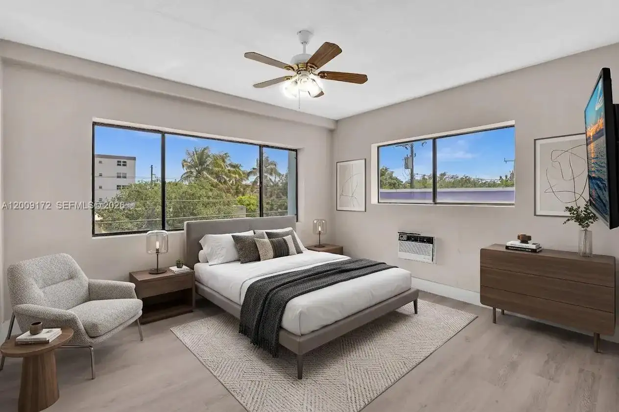 1165 Marseille Dr # 19, Miami Beach FL 33141 photo 4