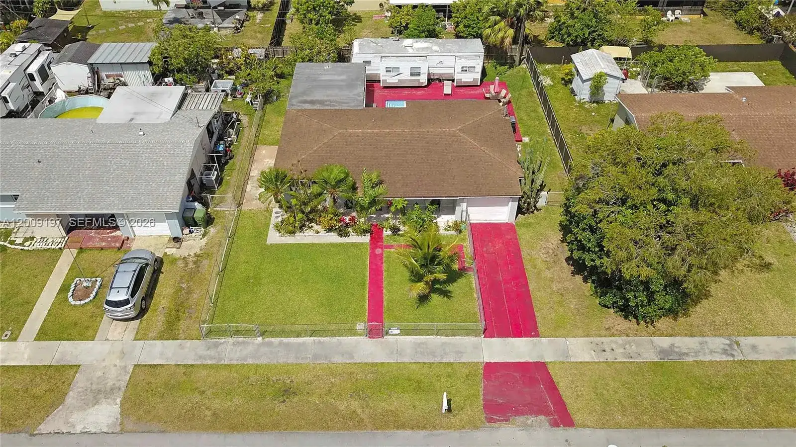1762 NW 8th Ave, Homestead FL 33030 photo 2