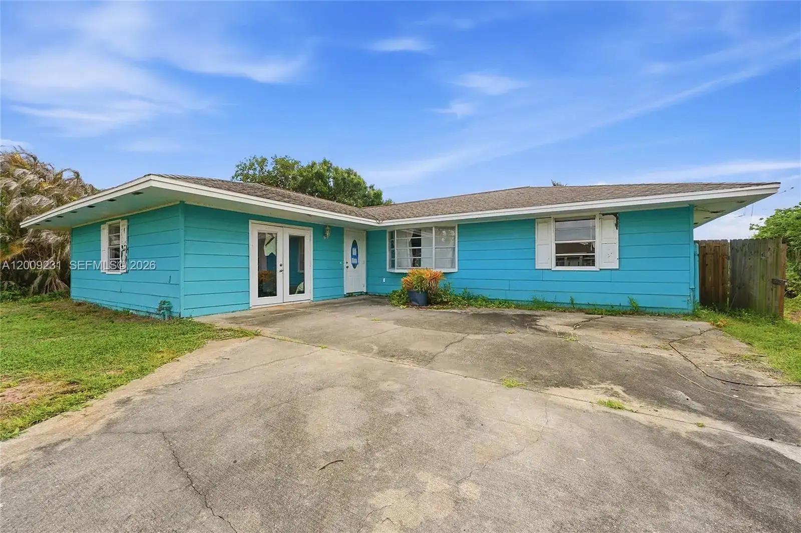 5808 Spruce Dr, Fort Pierce FL 34982 photo 2