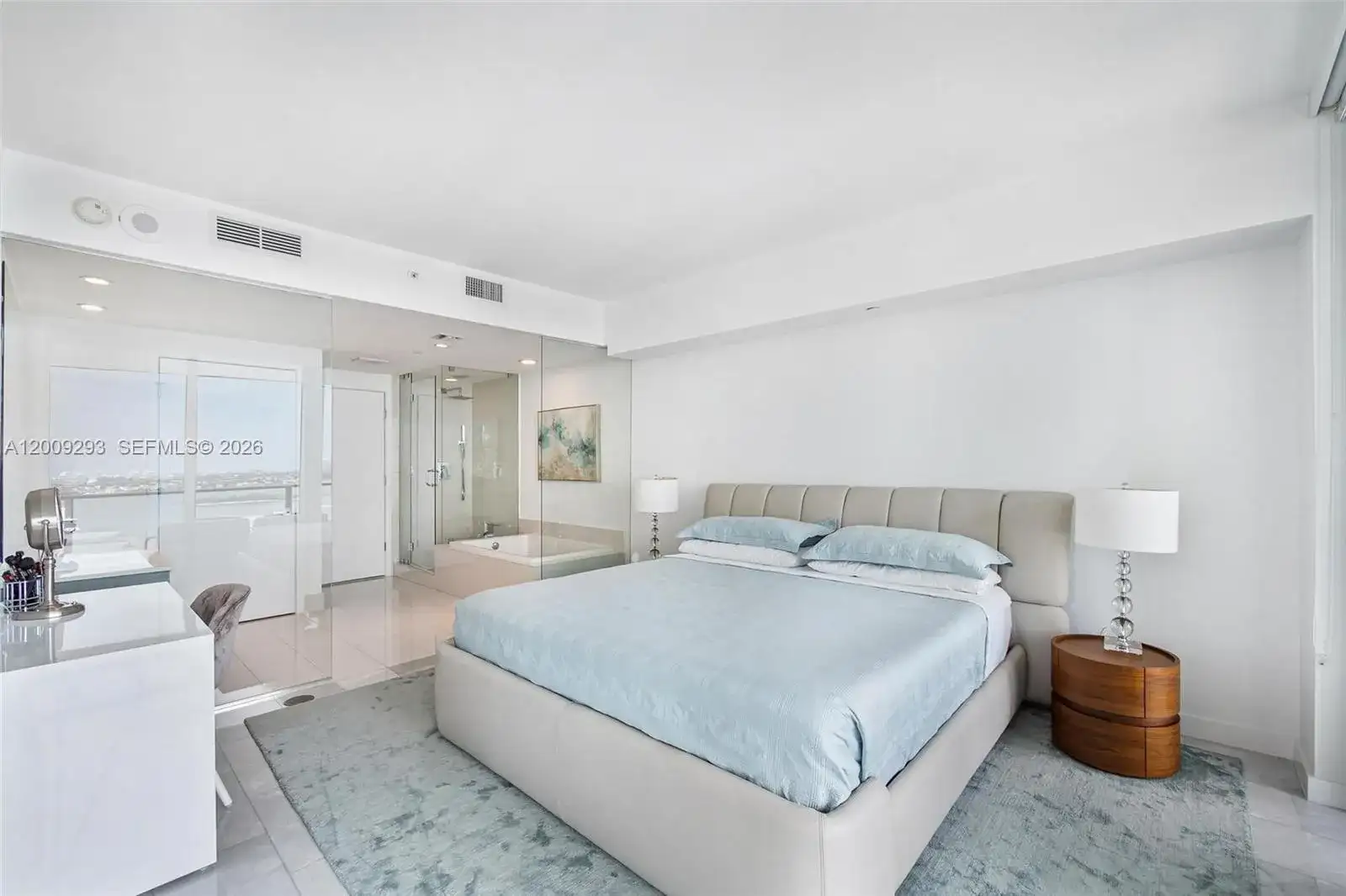 650 NE 32nd St # 2101, Miami FL 33137 photo 5