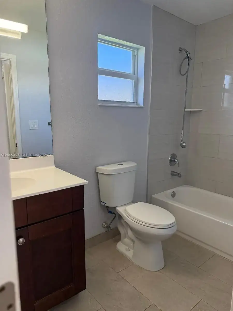 2713 NW 6th St, Pompano Beach FL 33069 photo 5