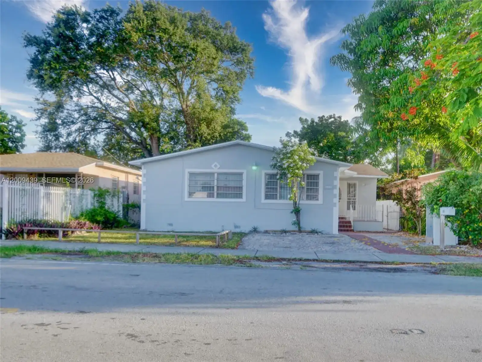 1141 NW 75th St, Miami FL 33150 photo 2