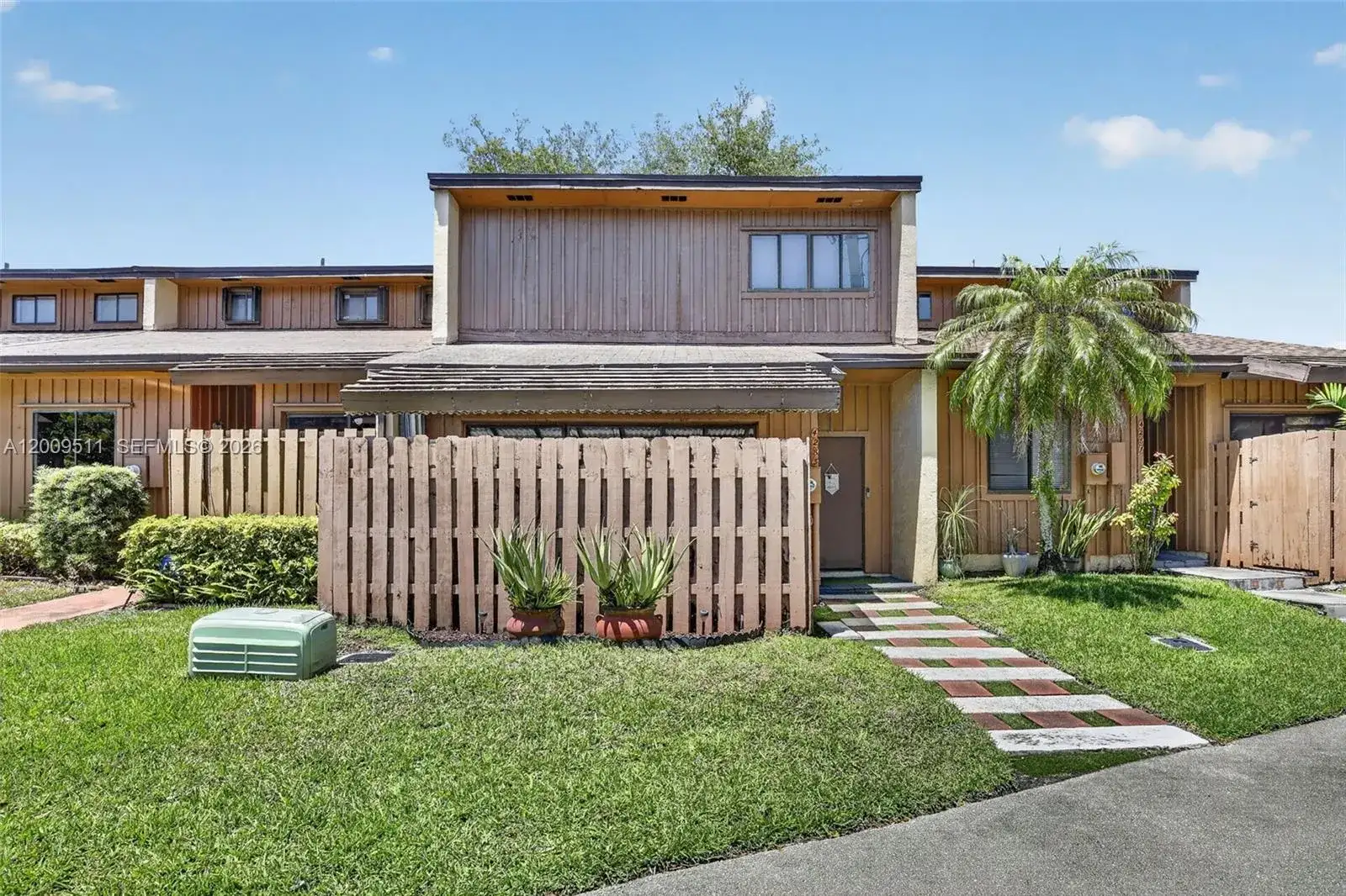 4283 S Pine Island Rd, Davie FL 33328 photo 3