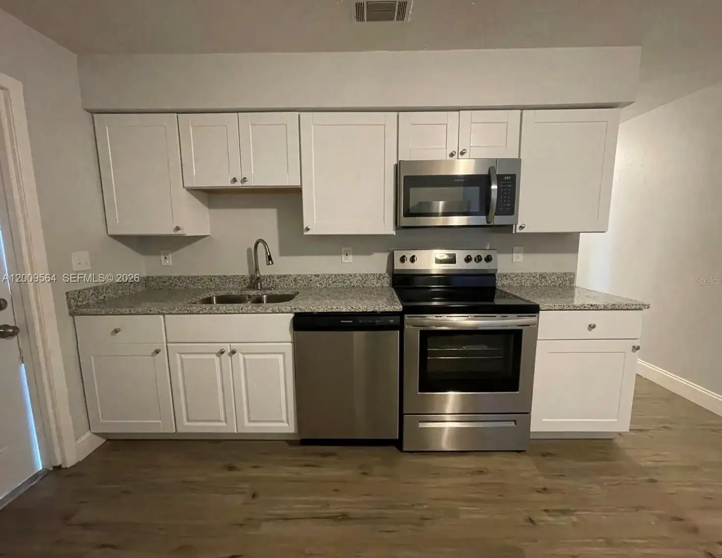 504 ROSLAND # 504, Kissimmee FL 34741 photo 3
