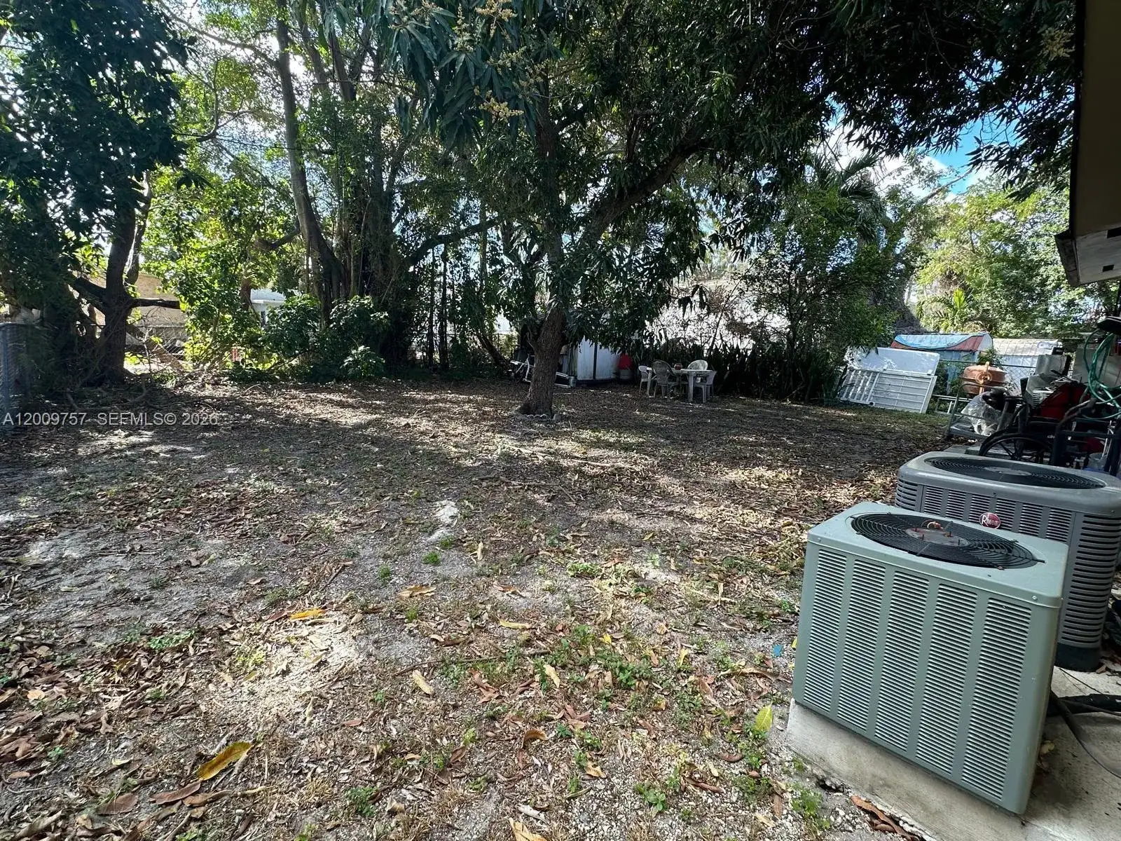 420 NW 32nd St, Miami FL 33127 photo 2