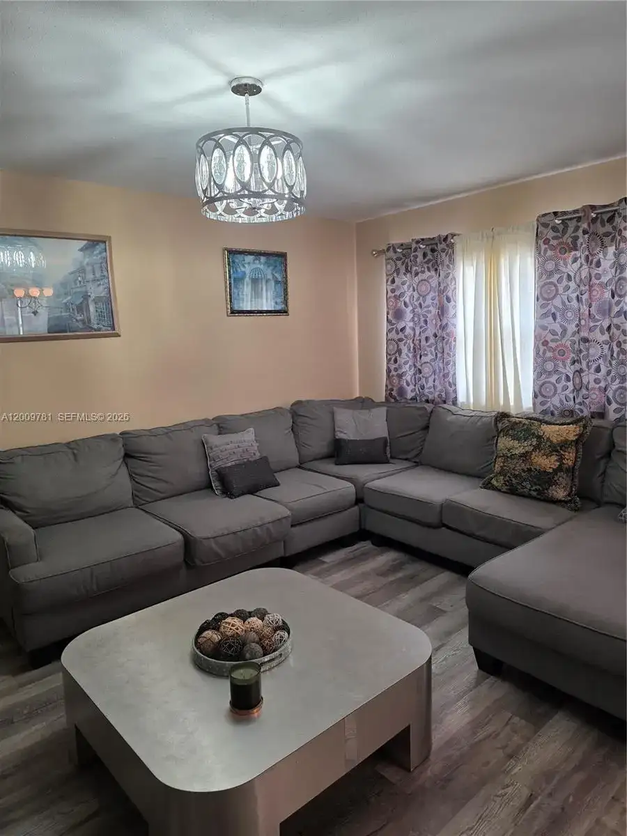 232 E Saxony E # 232, Delray Beach FL 33446 photo 5