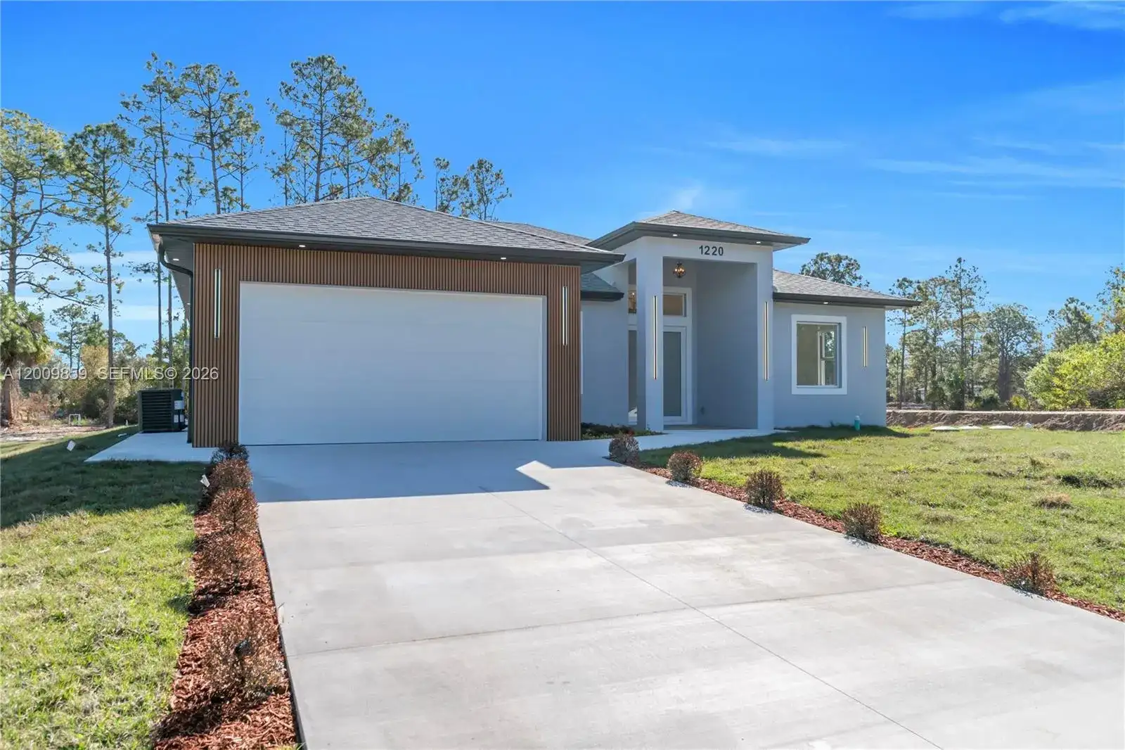 1220 Euclid Ave, Lehigh Acres FL 33972 photo 3