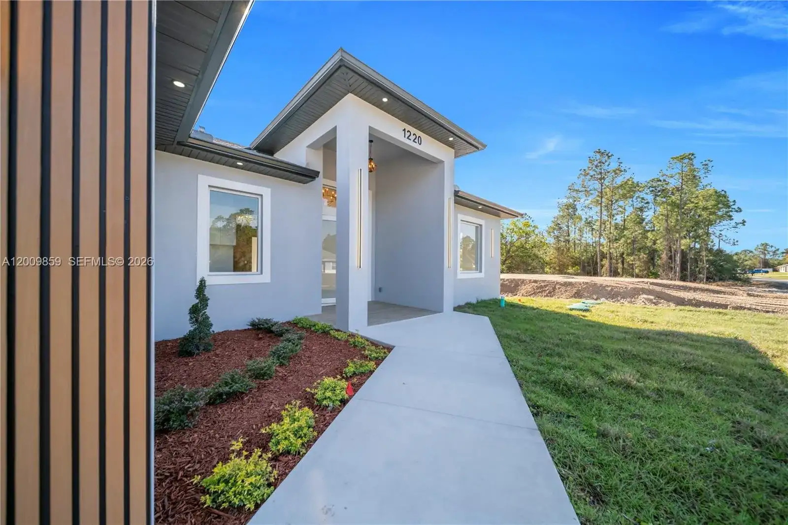 1220 Euclid Ave, Lehigh Acres FL 33972 photo 4