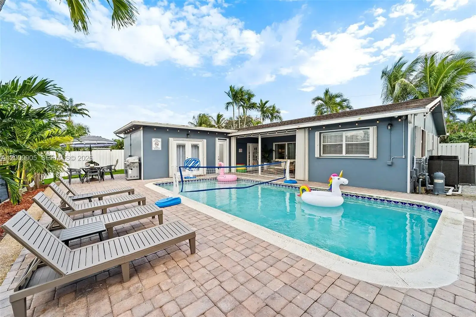 2005 NW 37th St, Oakland Park FL 33309 photo 3