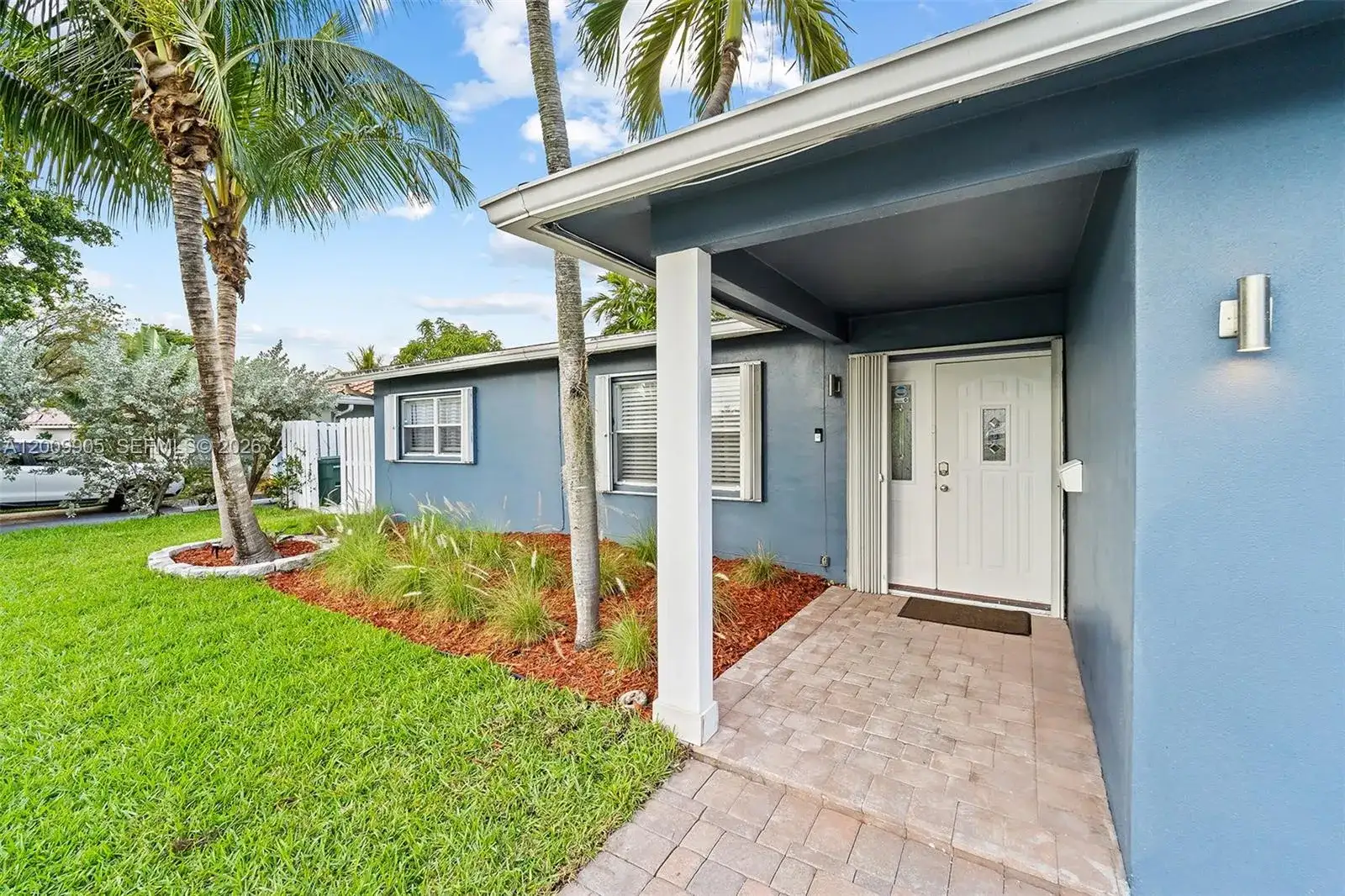 2005 NW 37th St, Oakland Park FL 33309 photo 5
