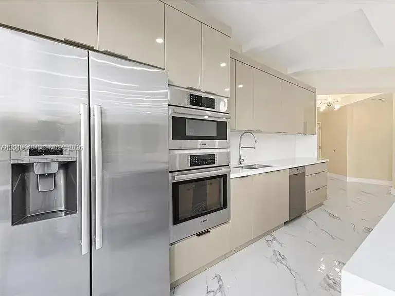 3900 Island Blvd # B408, Aventura FL 33160 photo 2