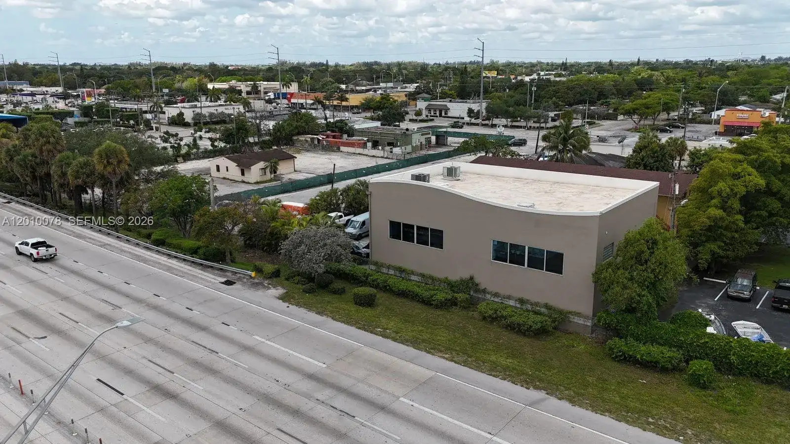 625 NW 121st St, North Miami FL 33168 photo 4