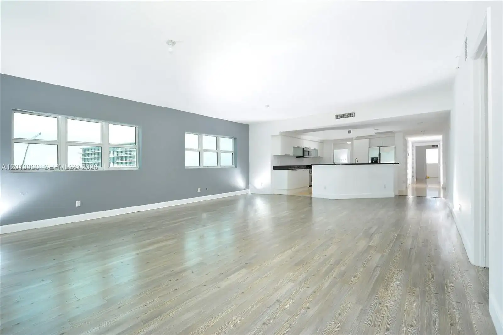 14951 Royal Oaks Ln # 1609, North Miami FL 33181 photo 4